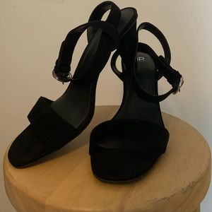 BP. Cross-laced Heels